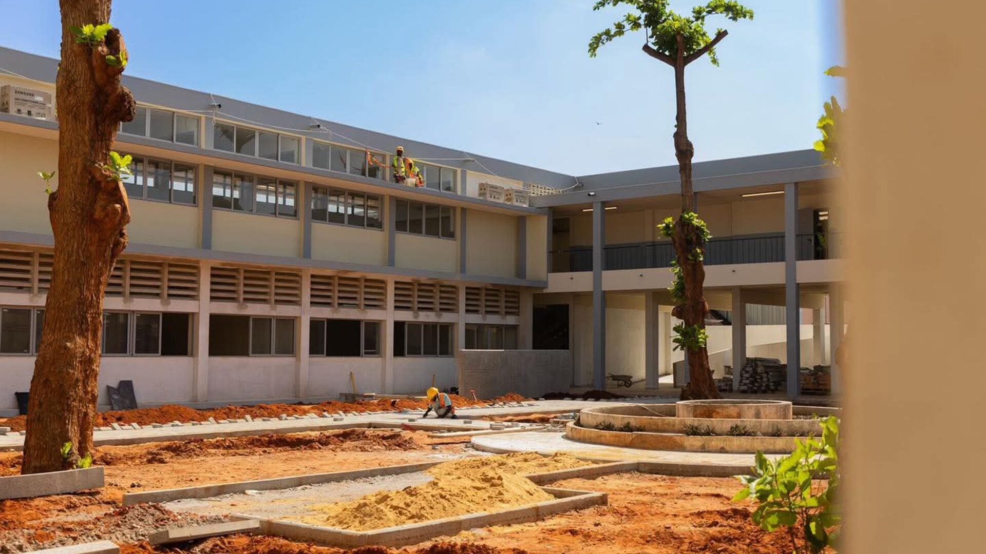 Escola Ngola Kiluanje