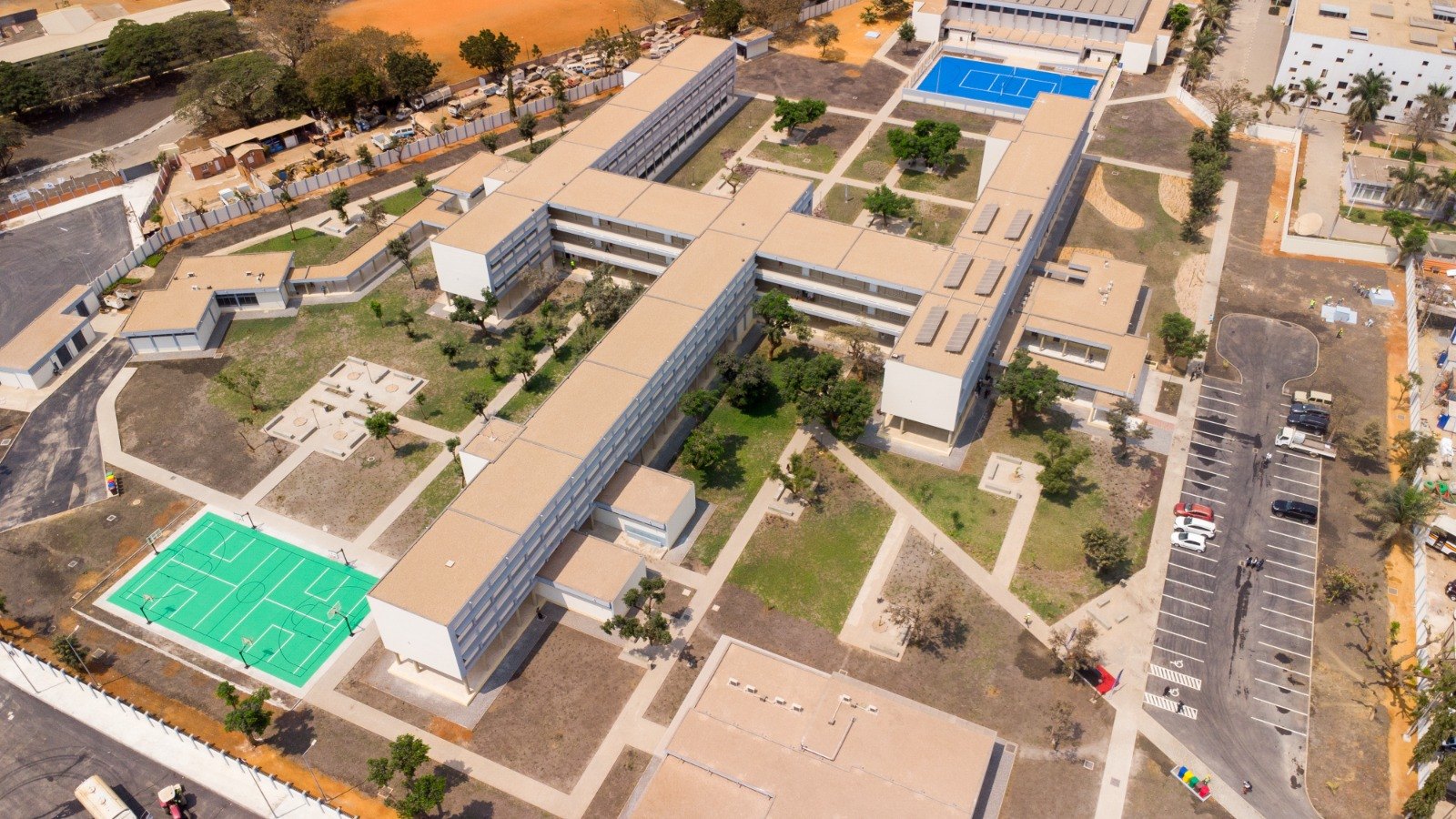 Liceu Ngola Kiluanje